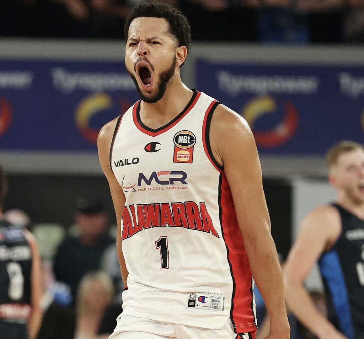 开云体育 -费耶诺德迎NBA总决赛关键赛；清晨防线松动；目标明确；球探报告显示潜力(伯德埃波要塞观众评分)